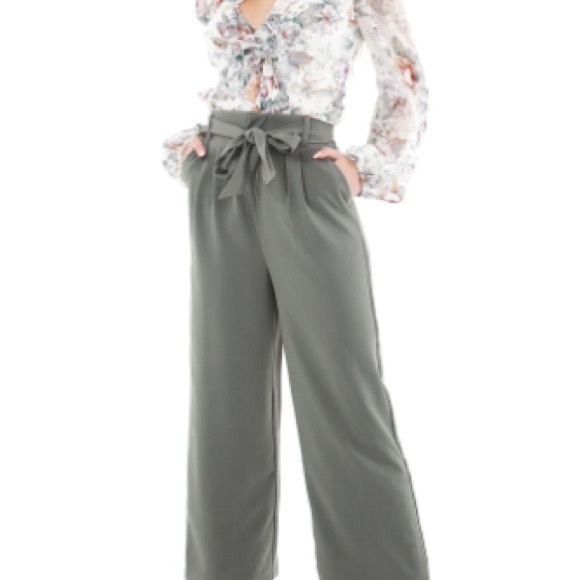 BB Dakota Go With the Flow Cropped Pants - Picture 2 of 3